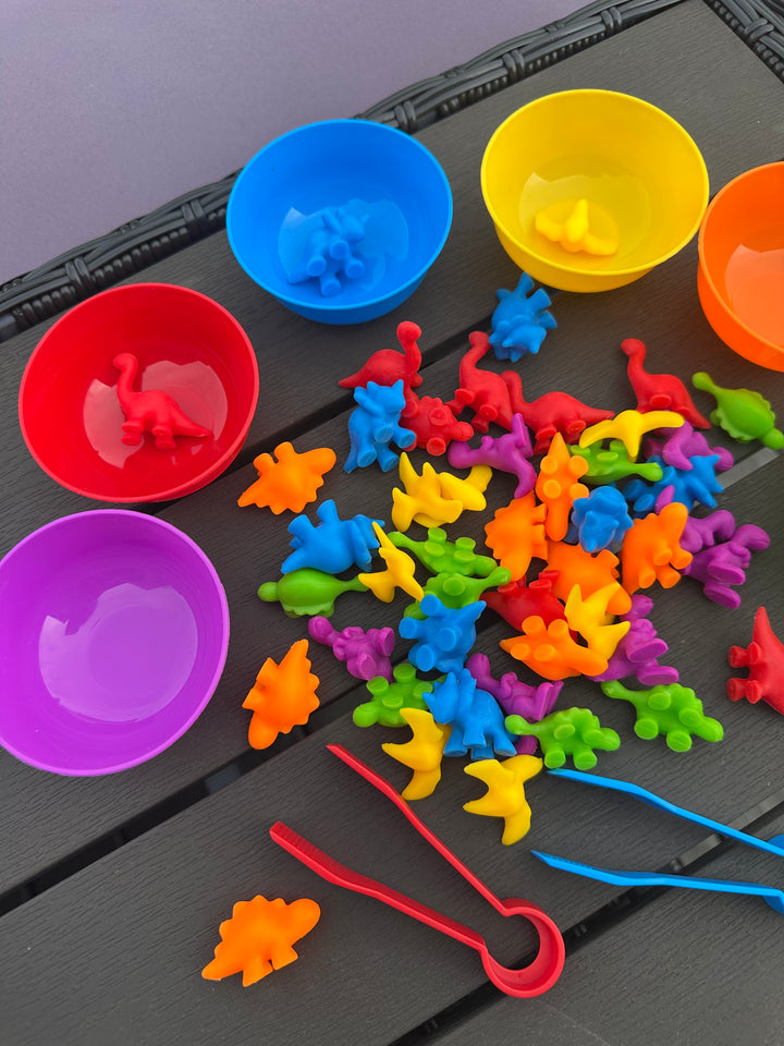 Mokomasis spalvų rūšiavimo žaidimas DINOZAURAI