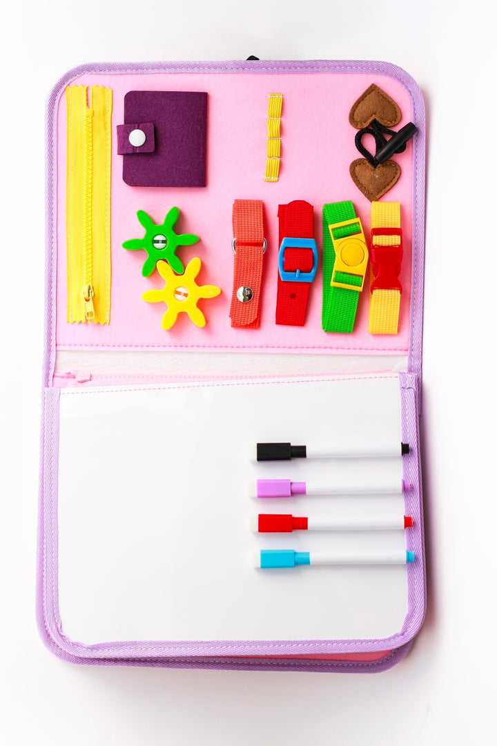 Kelioninė Montessori užimtumo knygelė "Unicorn"