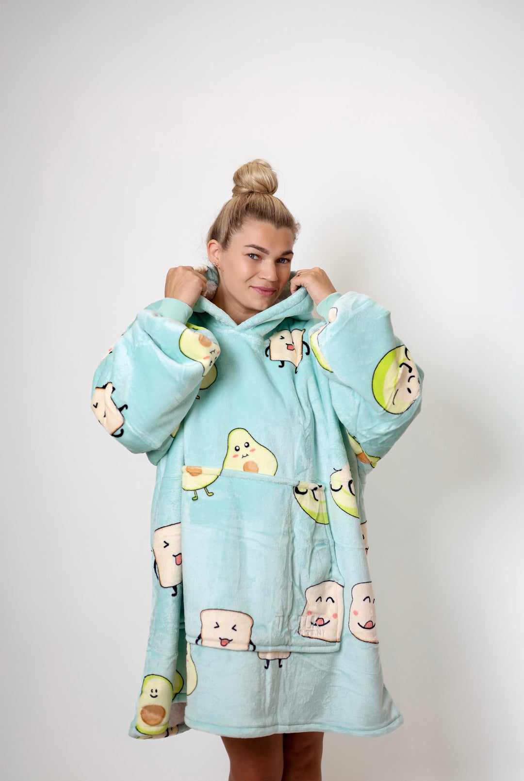 Džemperis - pledas/šiltukas paaugliams ir suaugusiems "Avocado toast"